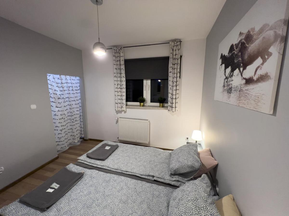 Apartament Maly Domek Na Starowce Konin  Zewnętrze zdjęcie